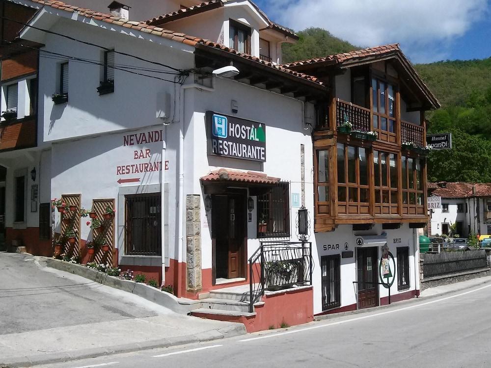 Hostal Nevandi Espinama Exterior photo