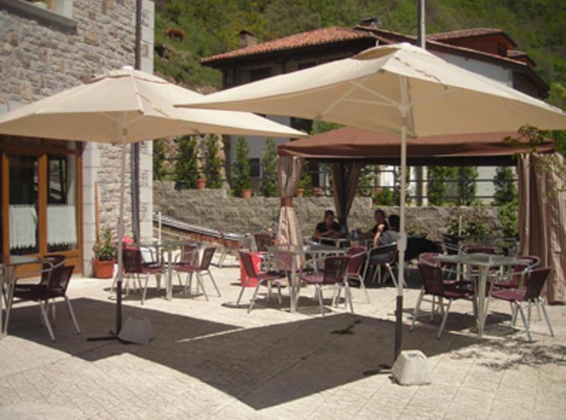 Hostal Nevandi Espinama Exterior photo