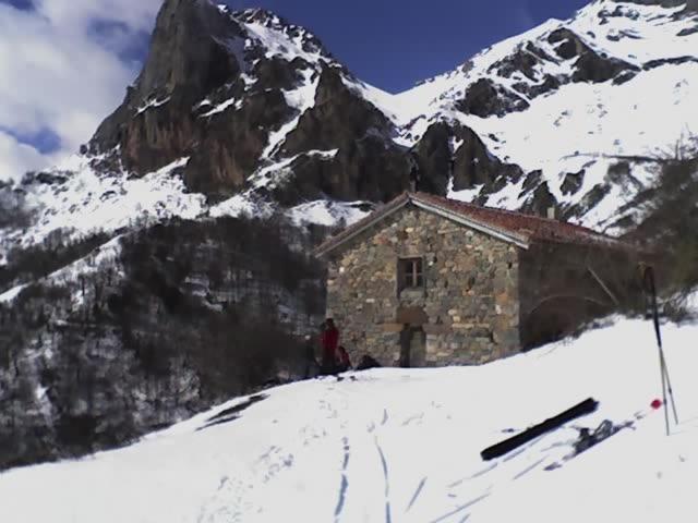 Hostal Nevandi Espinama Exterior photo